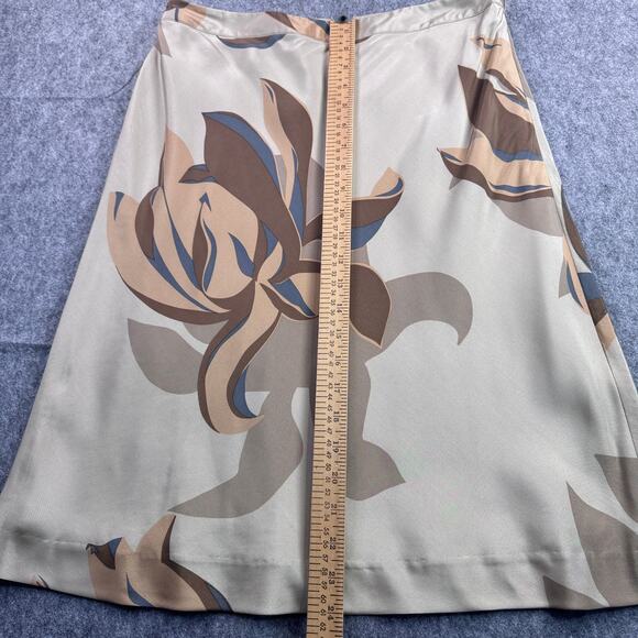 Banana Republic Women's 10 Silk Floral Tan A Line Skirt - Picture 4 of 6